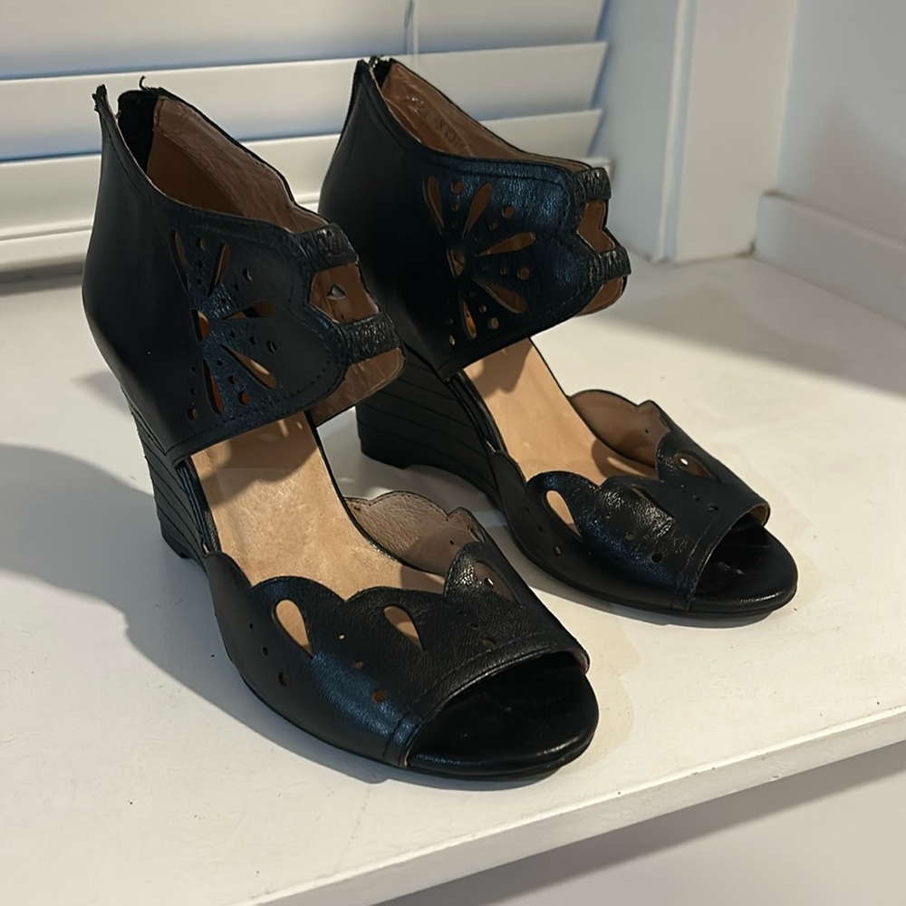 Miz Mooz leather platform wedge sandals. Excellent condition. Worn only once.